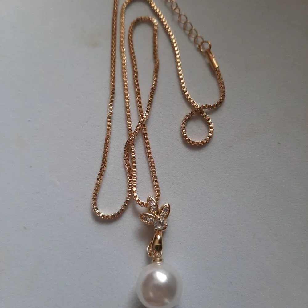 Brand New 18k Gold Plated Neckless - Picture 2 of 2